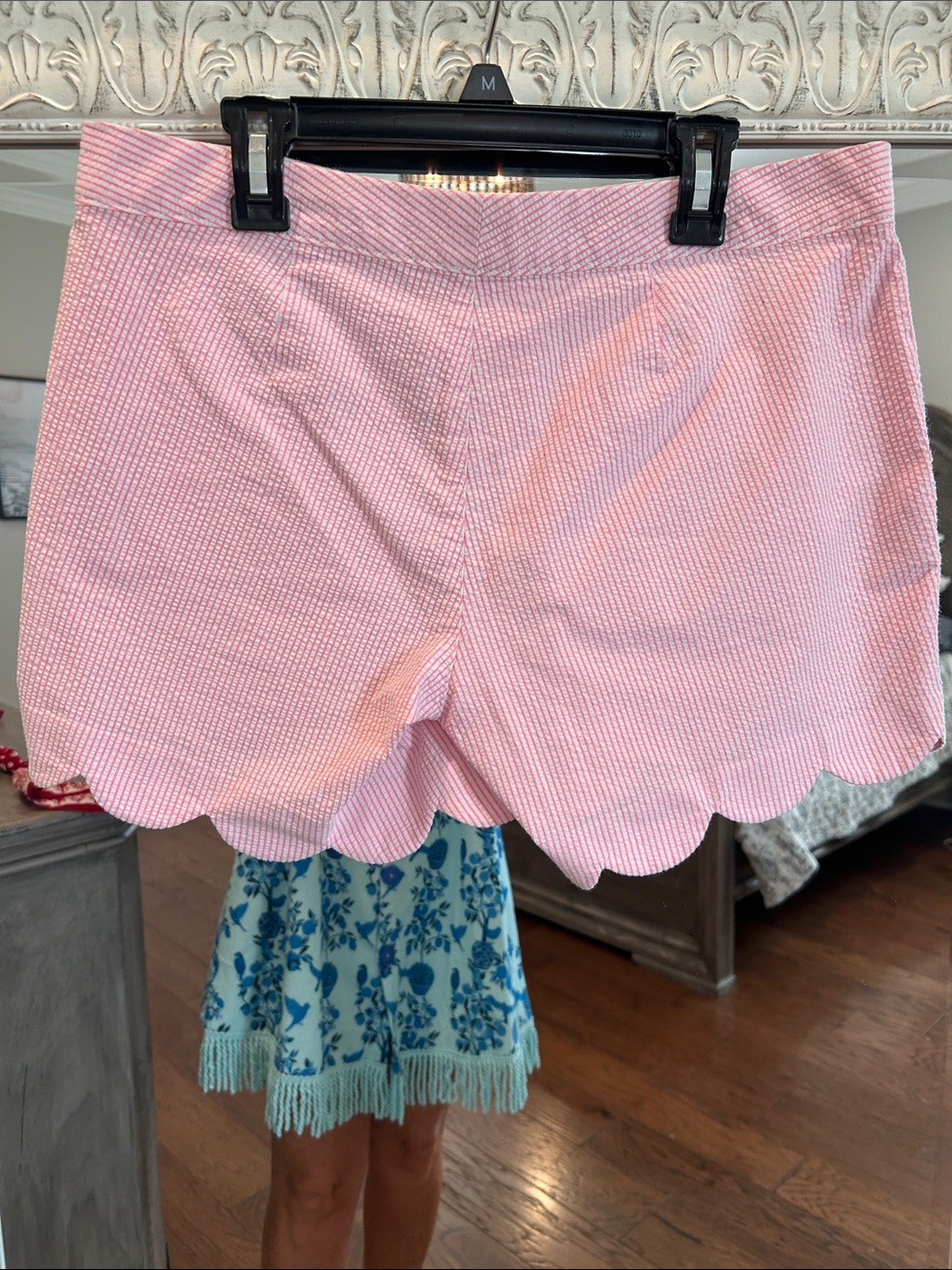 Lilly Pulitzer Pink Scallop Hem Shorts - Picture 2 of 3